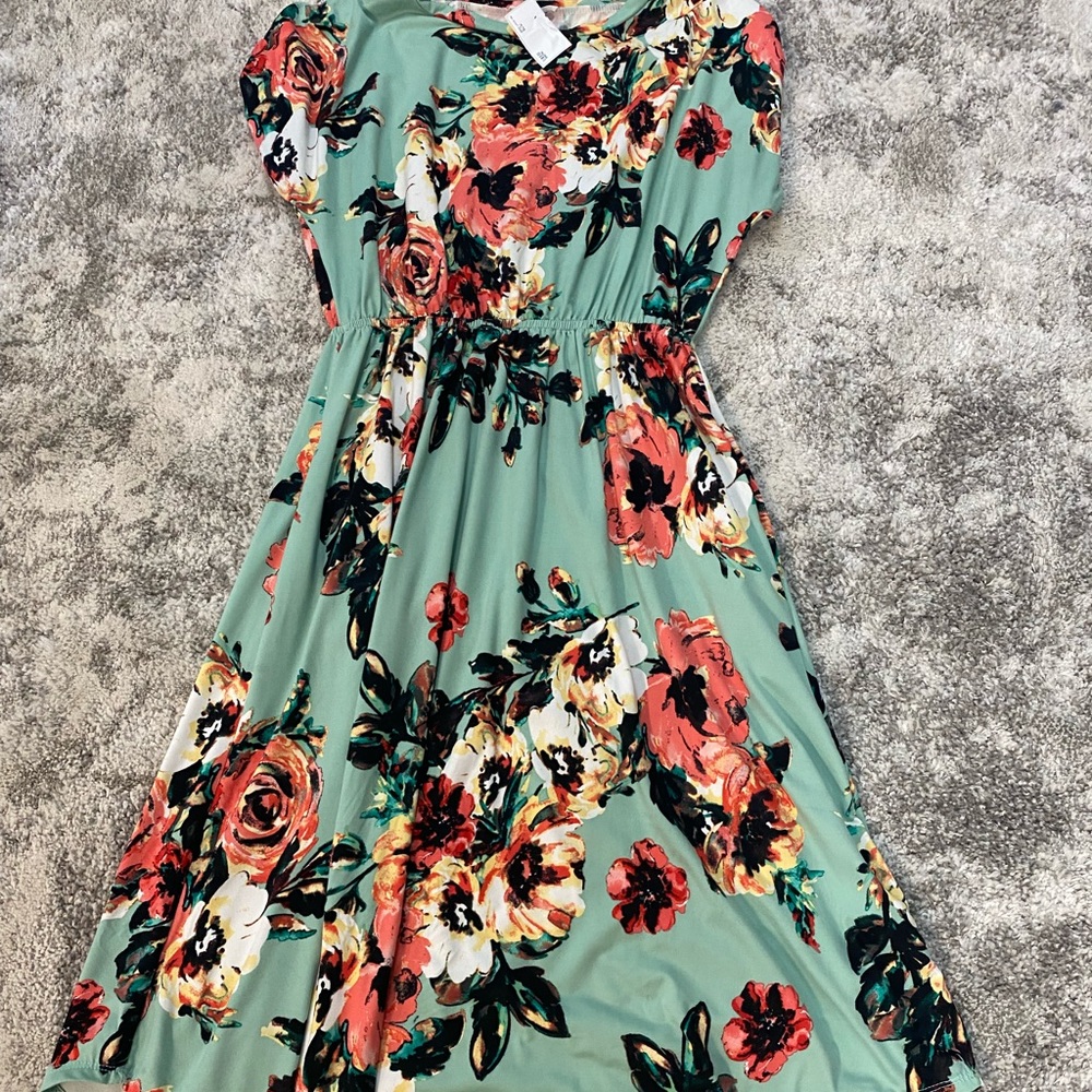 Reb & J. Green ladies dress size L